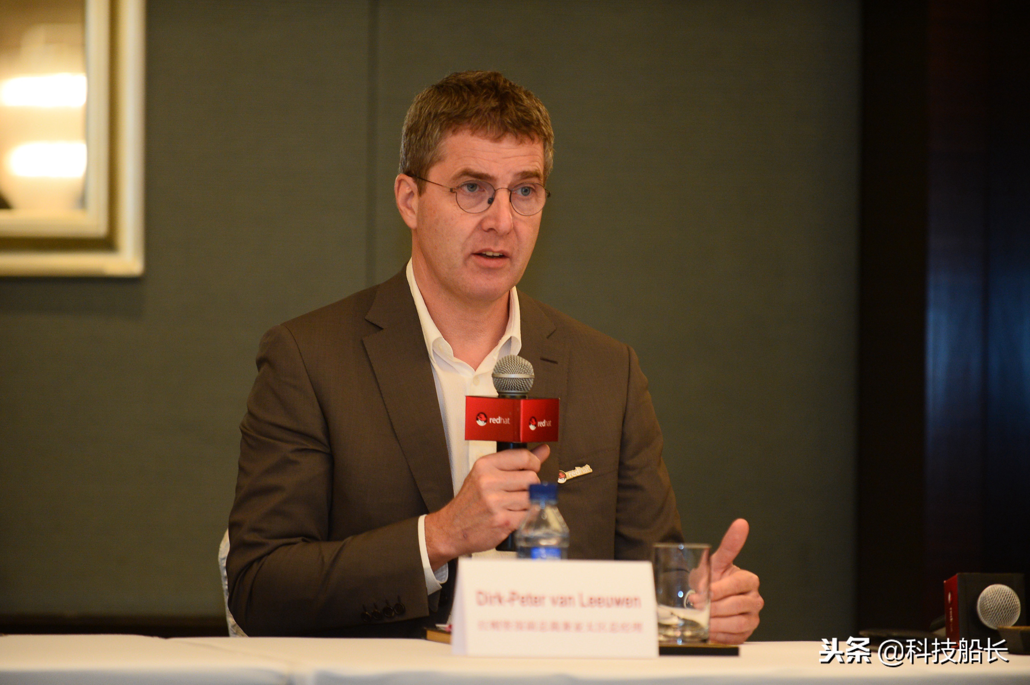 红帽ibm,红帽将开源进行到底