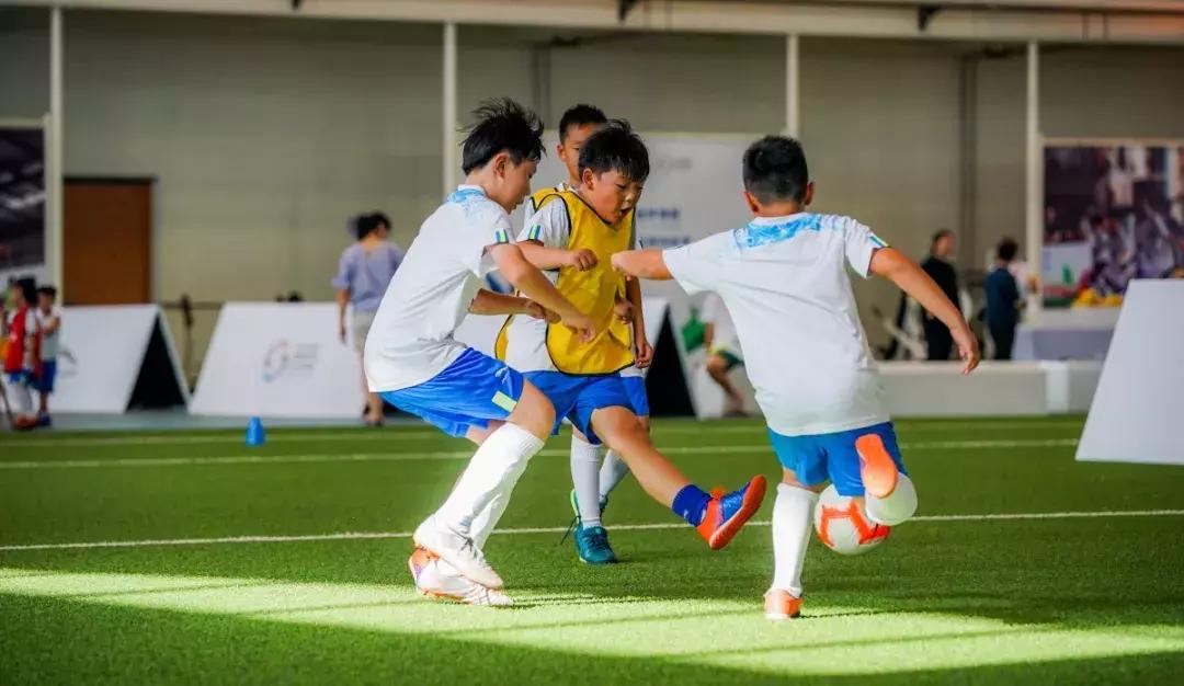 「追梦赤子心」张鑫泽:决不放弃的学霸,永不放弃的足球少年