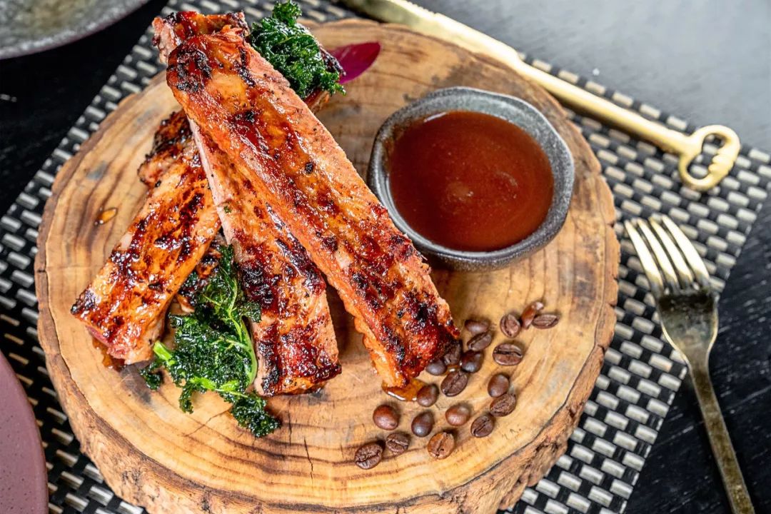 召唤佛山大胃王！足足八层高XXXXXL号大力水手汉堡，全部吃完免单