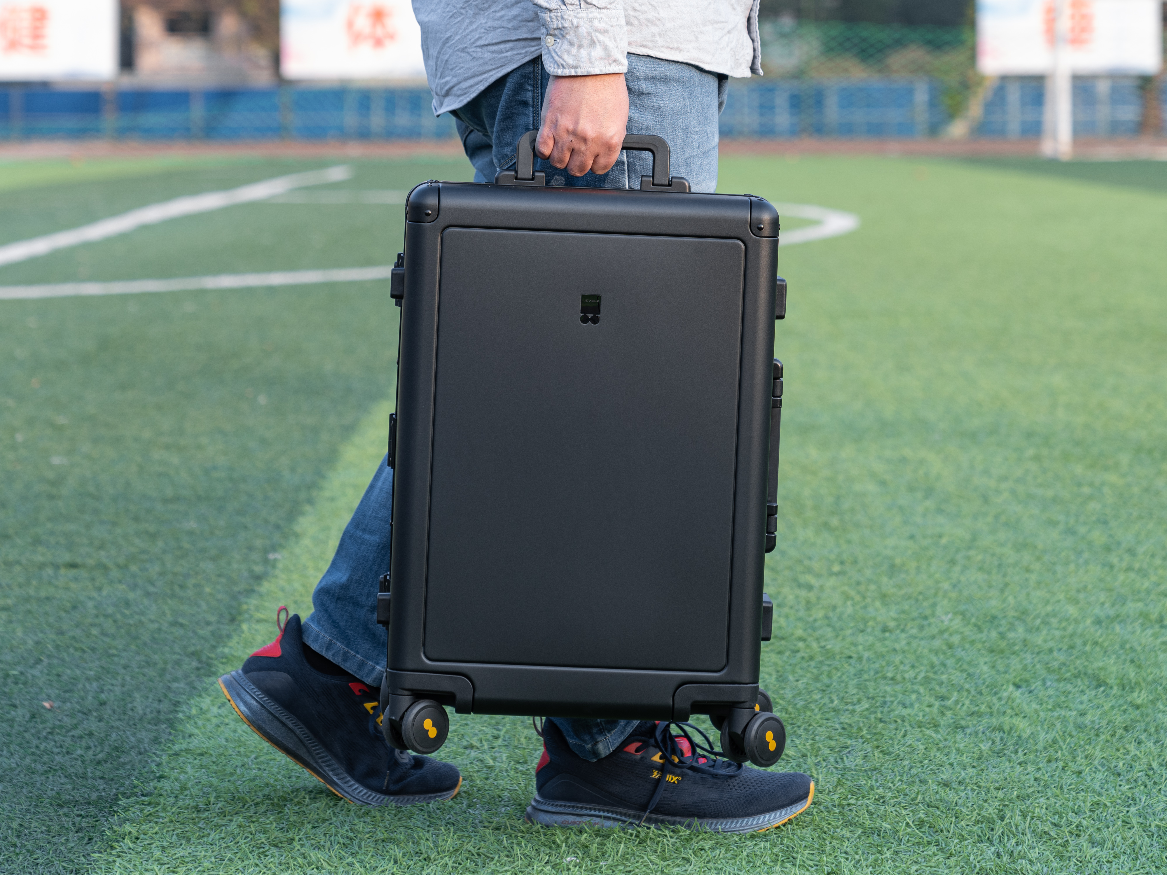 地平线8号铝镁合金旅行箱测评,行李箱推荐地平线八号