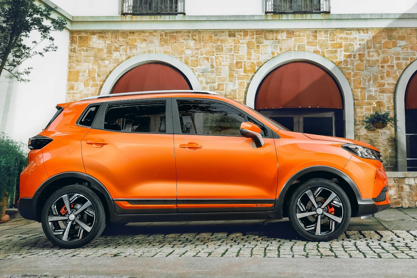 新款长安cs15什么价位,售6.19万元起长安全新cs15上市