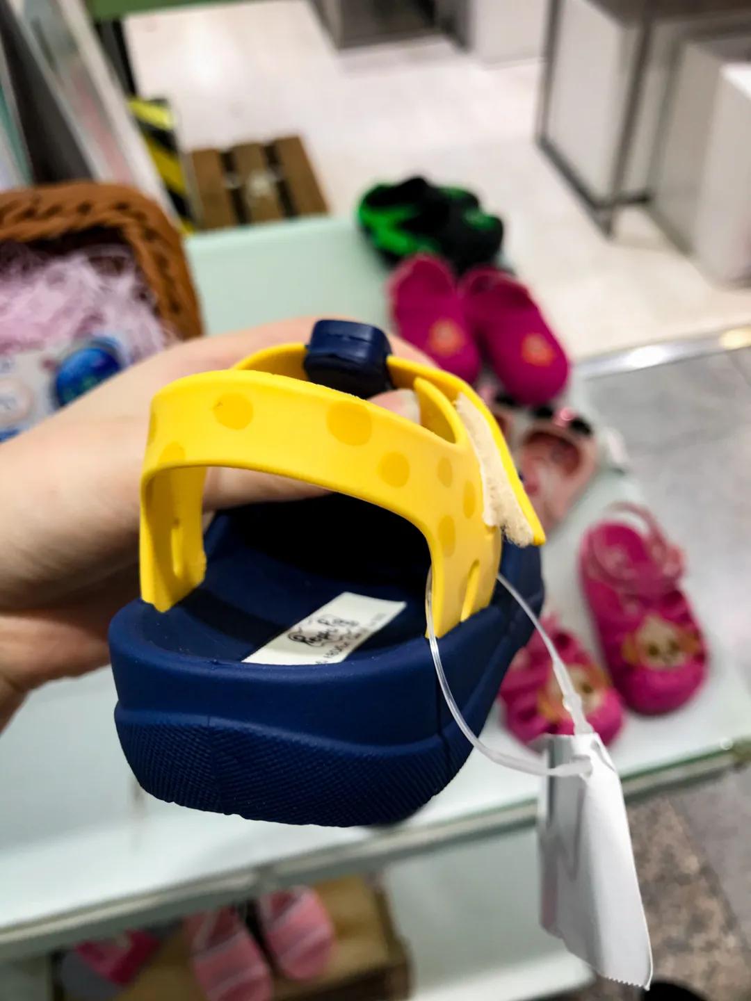 儿童哪一款凉鞋最好,哪个牌子的儿童凉鞋好穿推荐