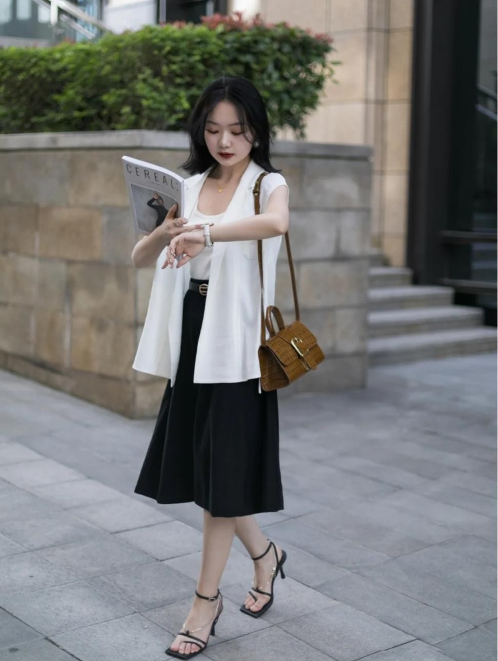 腿不直穿什么好看,腿不直的女生穿衣技巧