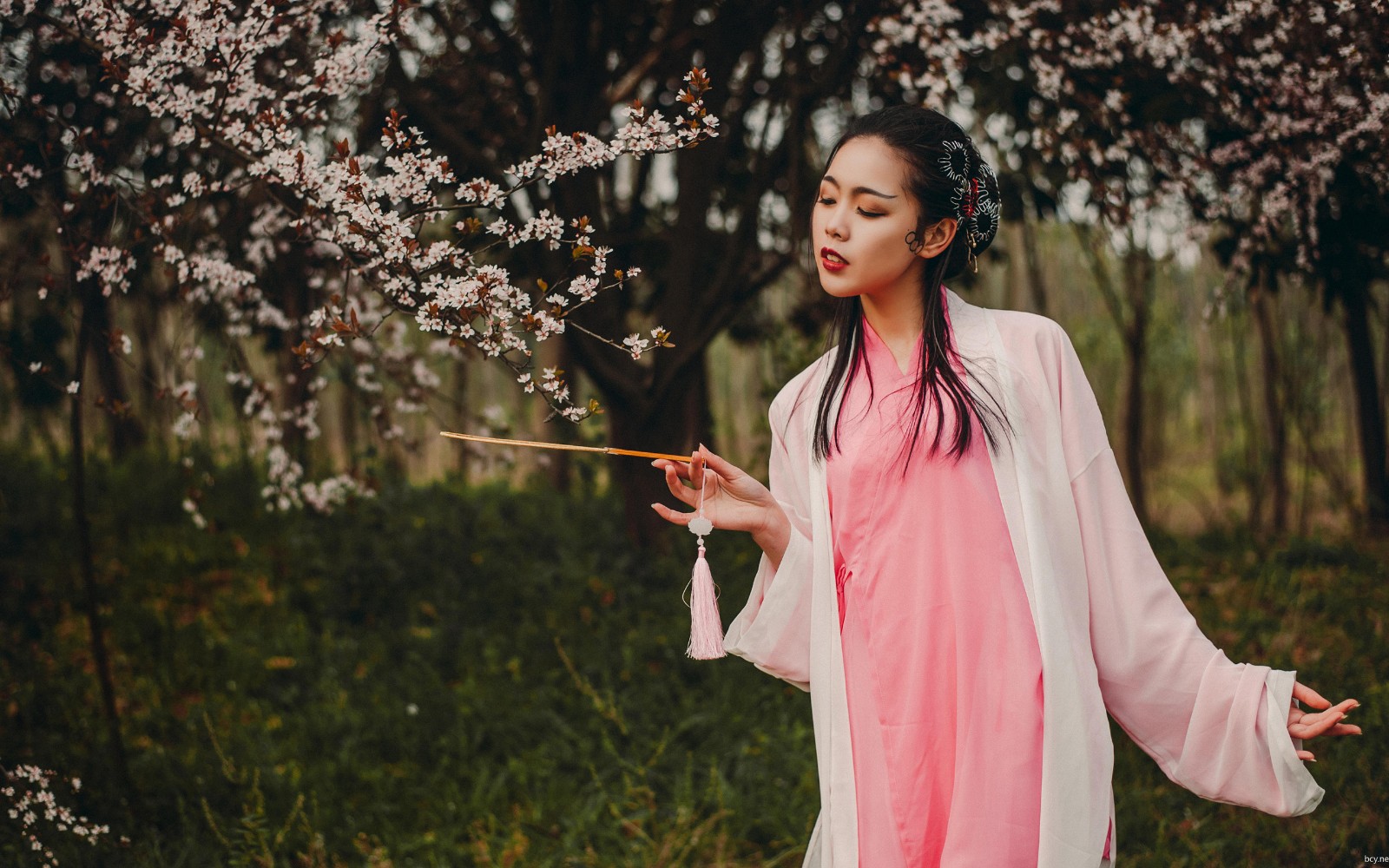 汉服为什么被韩国人误解成韩服,汉服被网友说成和服