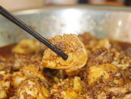 成都最好吃的凉拌鸡哪家最好吃,成都哪里可以吃到正宗的地锅鸡