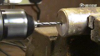 模具螺丝孔进料了怎么取出来,模具法兰螺丝断了怎么取