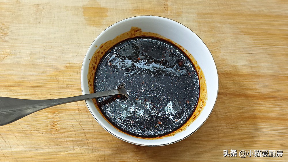 百吃不腻的周黑鸭口味藕片,周黑鸭不辣的教程