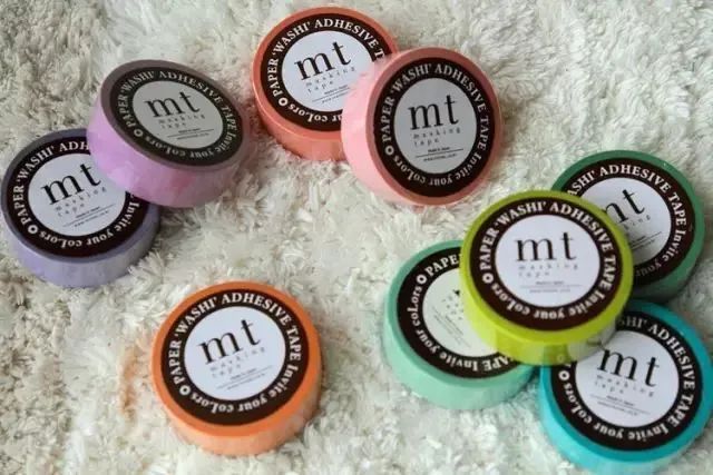 现在，全靠霓虹文具给我带来工作归属感