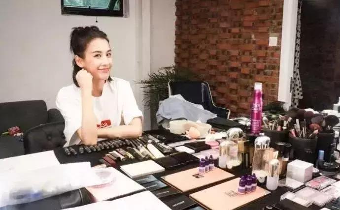 黄圣依二百六十万一瓶面霜,一瓶面霜的价格