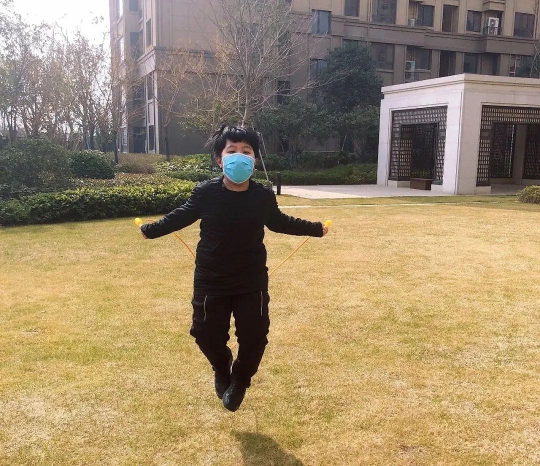 疫情面前，一名9岁小学生说：这才是我们这一代该追的星！