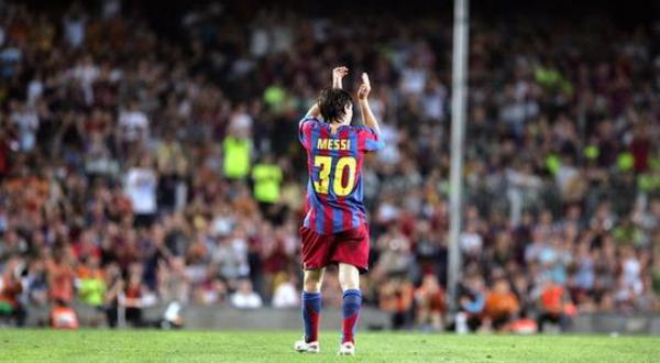 卡佩罗评价18岁的梅西,18岁的梅西巴萨首秀