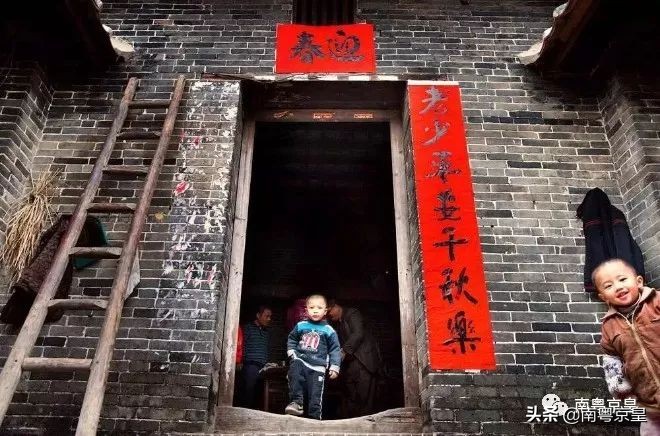 羊城飘逸着最傲娇的色彩——中国红，要的就是这个味儿