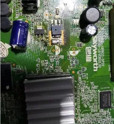 创维电视指示灯亮不开机维修视频,创维液晶电视红灯亮不开机怎么修