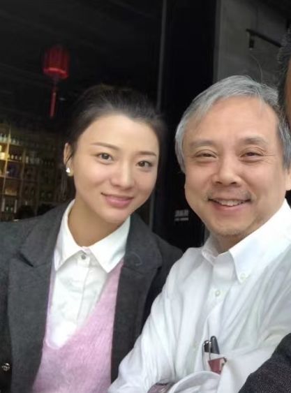 恭喜！59岁金像奖导演娶小三十岁内地演员：都是时候了