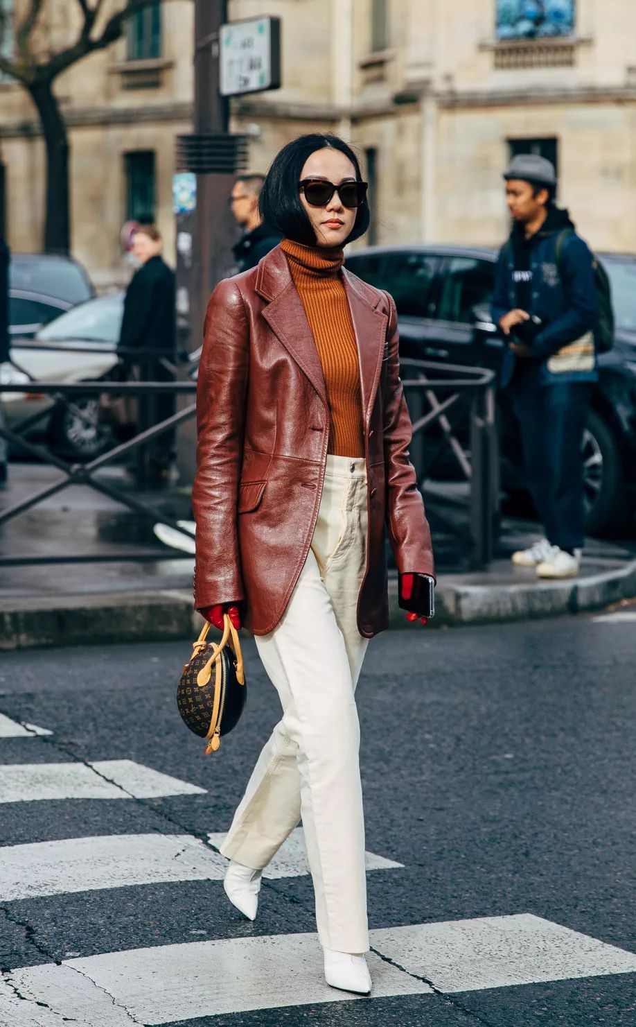 一条白裤子，搭配所有大衣！时髦精必备，给你整个冬天的高级感