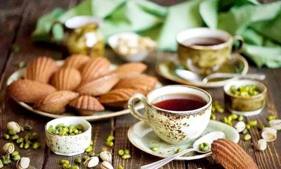 嫩芽香且灵，尝见绿花生：蒙古族与近代俄国在茶饮习俗上的邂逅