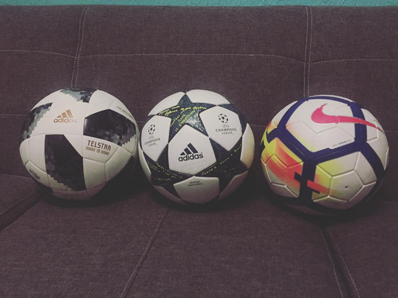 一起踢足球啥意思,一起踢足球