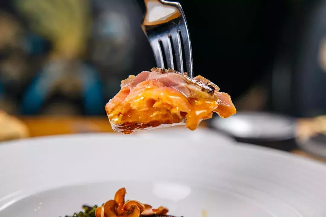 万元抽奖!送戴森卷发棒+TF口红!这家花园西餐厅让我开始嫌弃男友!