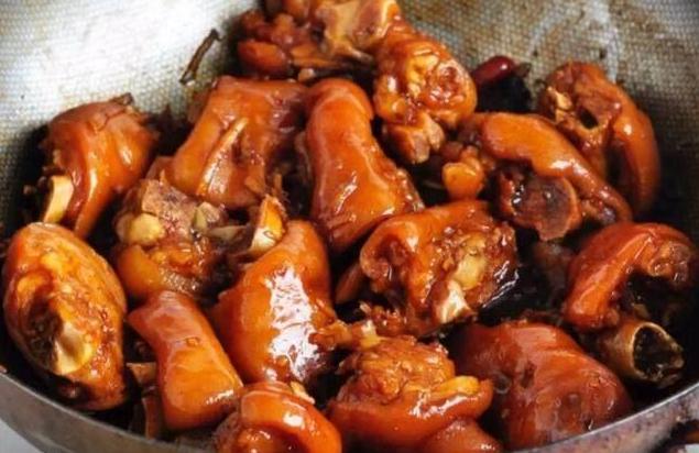 炖猪蹄怎么做不骚,炖猪蹄怎么做才香