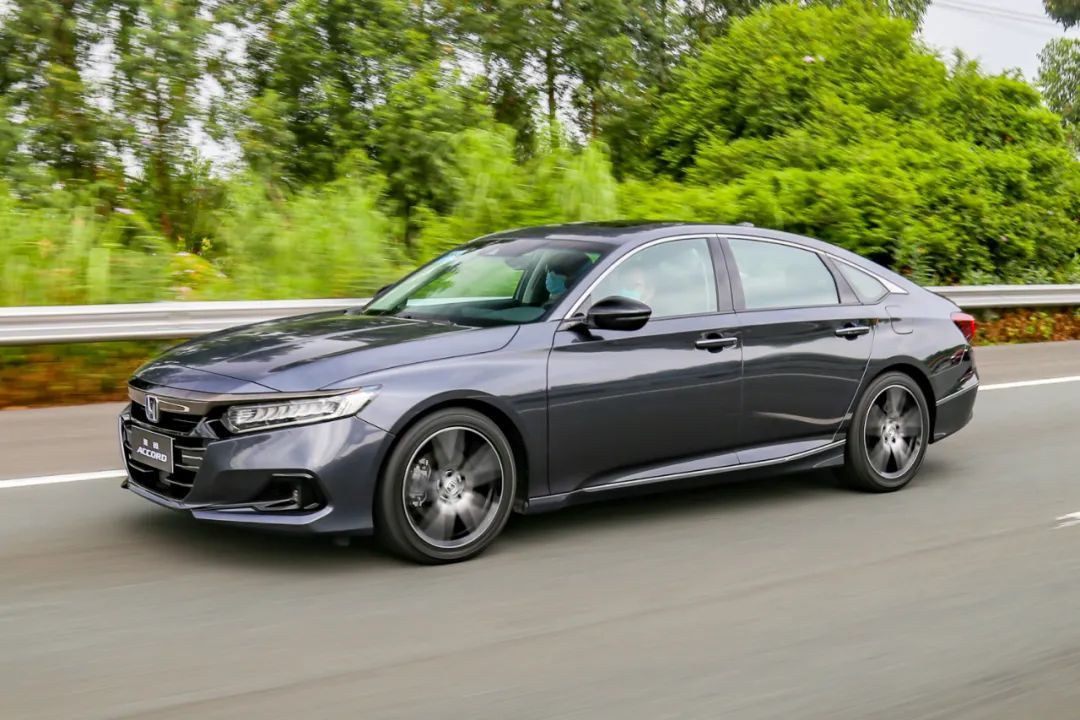 雅阁和k5如何选择,cx-4对比cx5凡尔赛