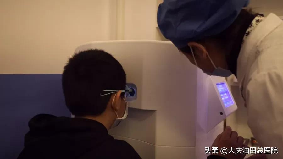 给孩子配眼镜怎么验光最标准,给孩子配镜的过程