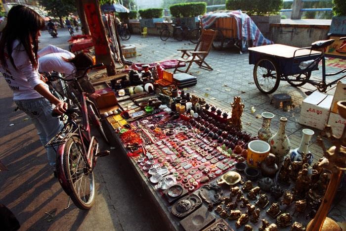 摆摊卖茶叶从哪里进货,茶叶怎么摆摊吸引人