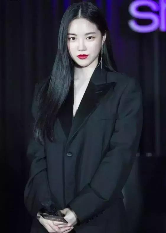 刘亦菲柳岩林允披肩,林允柳岩