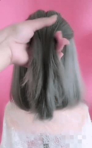 短发用红色大蝴蝶结怎么扎头发,短发怎么扎蝴蝶结马尾好看