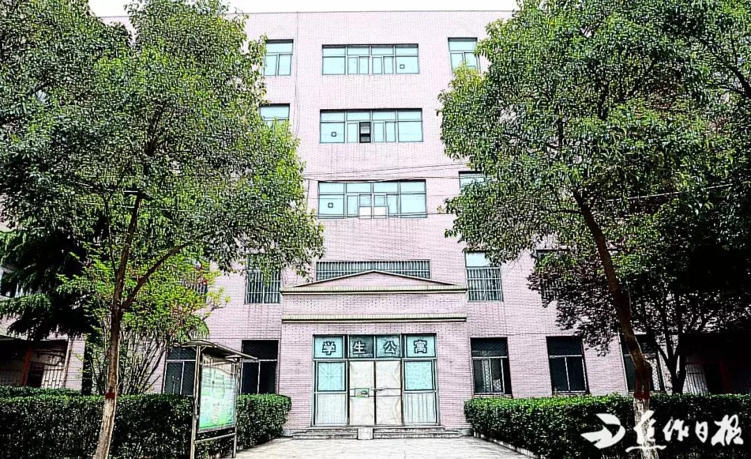 焦作市第四中学百科介绍,焦作市第四中学高三校区