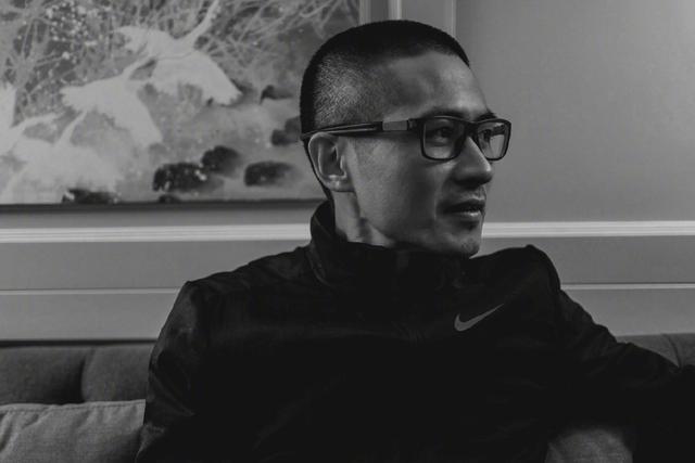 追着梦还把钱赚了！韩寒以前在争议中成名，如今在平静中发大财