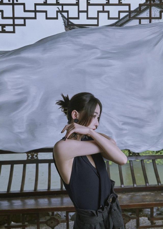 吴谨言瘦脱相,吴谨言怎么那么瘦