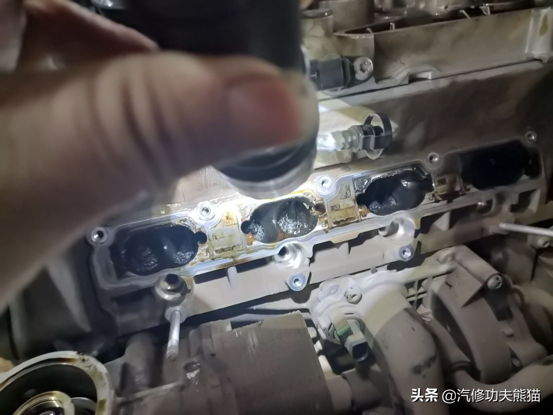 挑战奥迪A6低油耗,2009款奥迪a6l2.0t烧机油严重吗