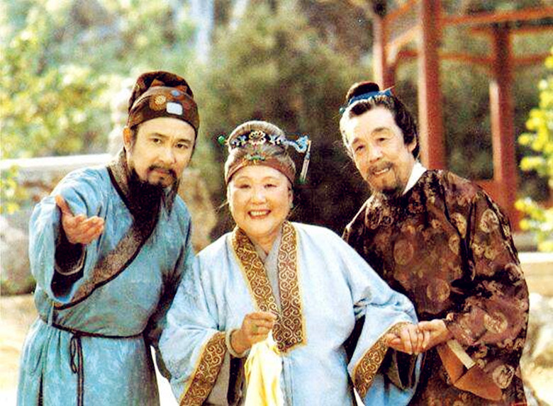 宁府和荣府为什么都被抄家,宁府贾府为何被抄家