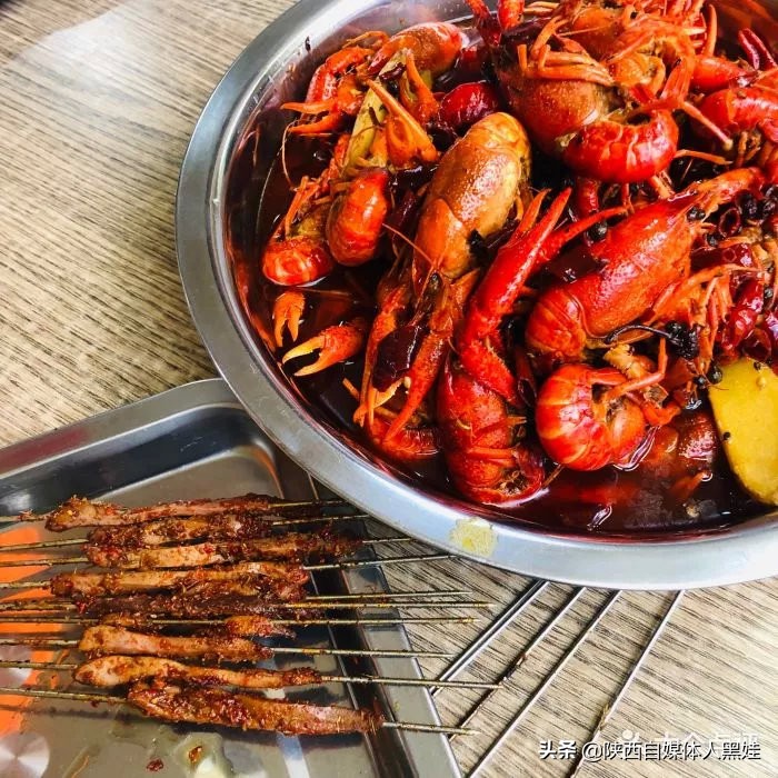 西安最值得打卡的夜市,西安夜市老字号推荐