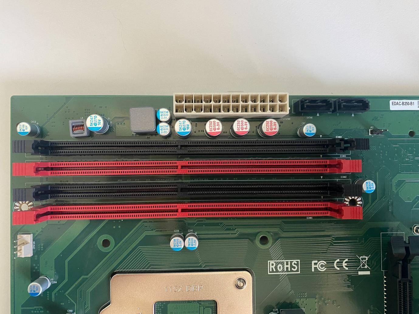 cpu可以装在任何主板上吗,cpu只要插在主板上就不用拔了吧