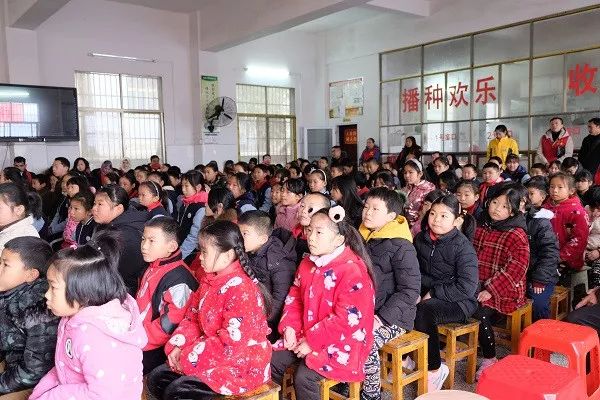 筑梦童年，一吨书计划丨550艺术书店公益图书室第11站