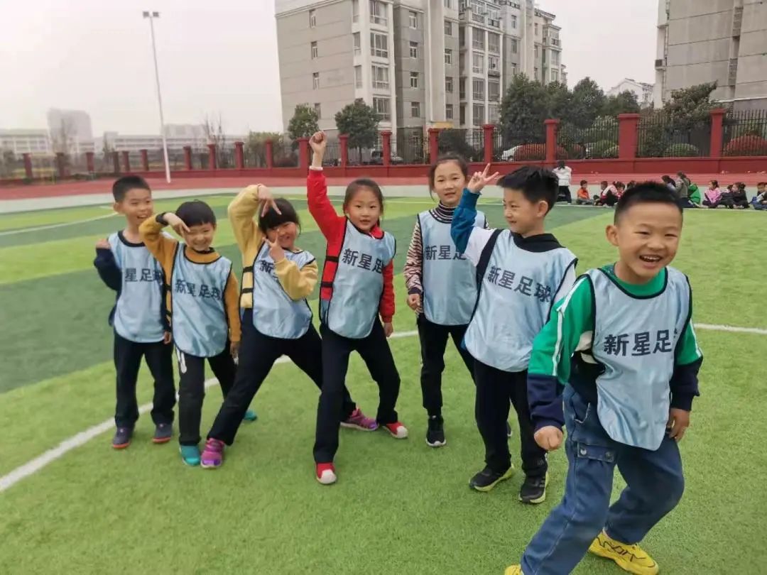 道清路小学校长杯足球联赛,洛龙区第一小学学生足球比赛