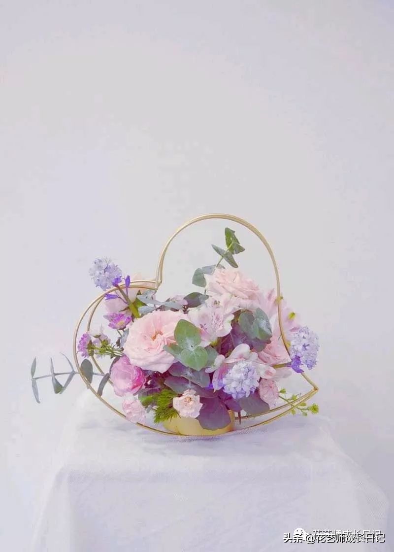 送给妈妈的手工花康乃馨,母亲节送妈妈什么颜色康乃馨