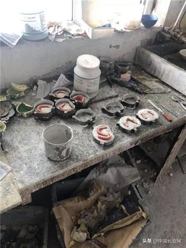 浦东一制假窝点被捣毁,上海浦东警方抓捕制假售假