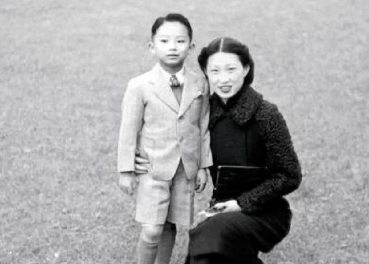 少帅电视剧中赵一荻与张学良见面,赵一荻与张学良