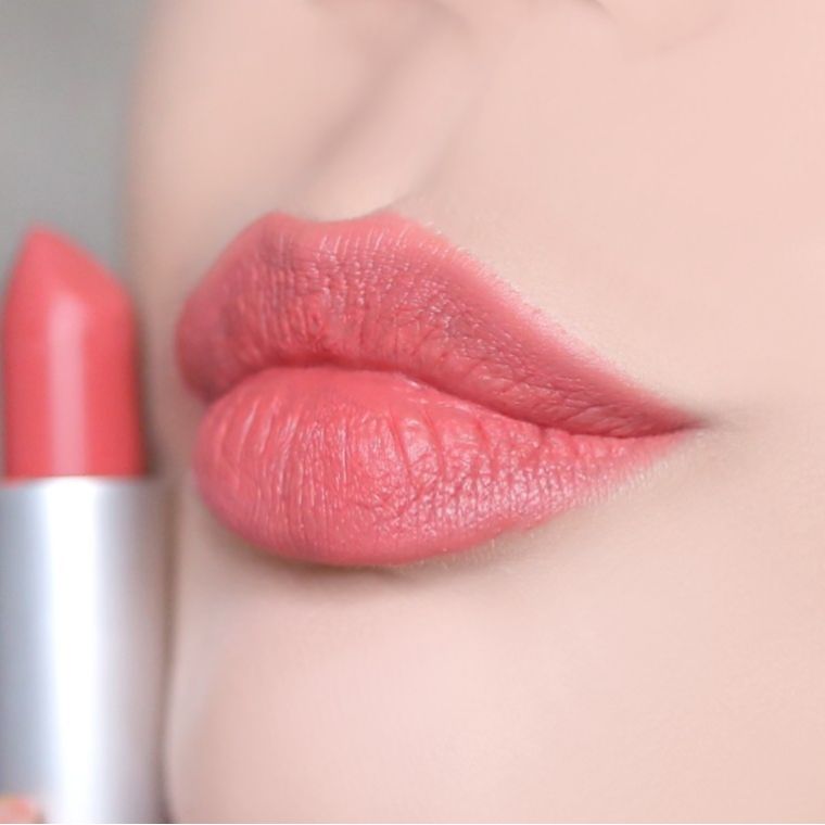 mac口红brickola和露华浓525,mac口红rubywoorussian