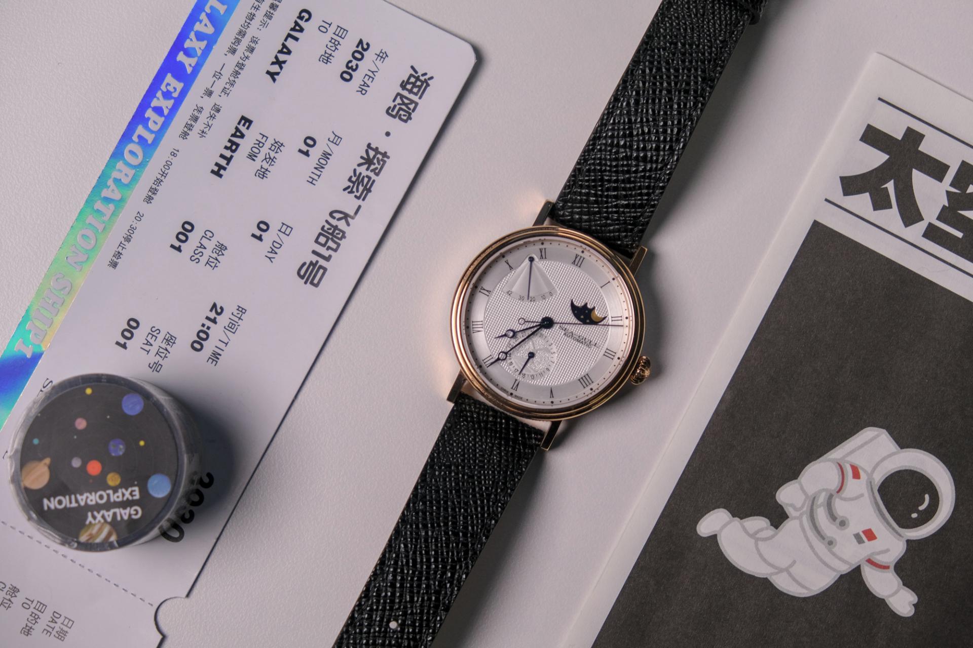 海鸥月相文创礼盒龙年,海鸥月相腕表文创礼盒