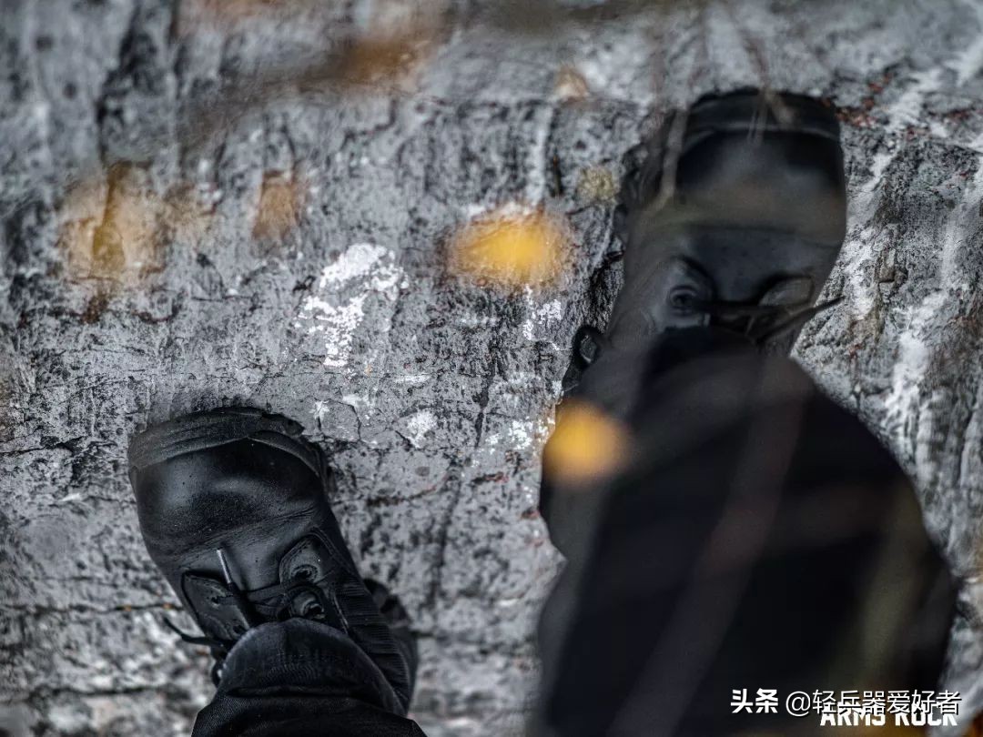 日常防水军靴,军靴下雨天可以穿吗