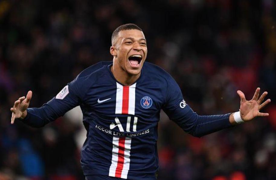 姆巴佩加盟皇马技术分析,法国球员抵达克莱枫丹