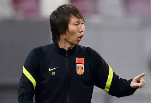 国足最具有威胁的一次进攻,国足大胜全靠27岁锋霸的出色表现