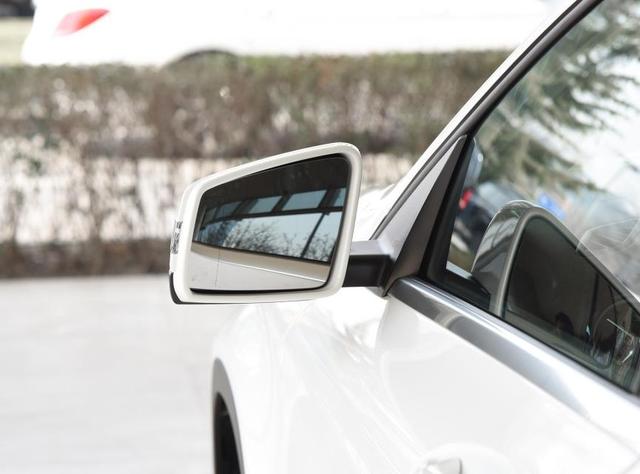 奔驰gla和glb油耗对比,奔驰GLA跑高速油耗多少