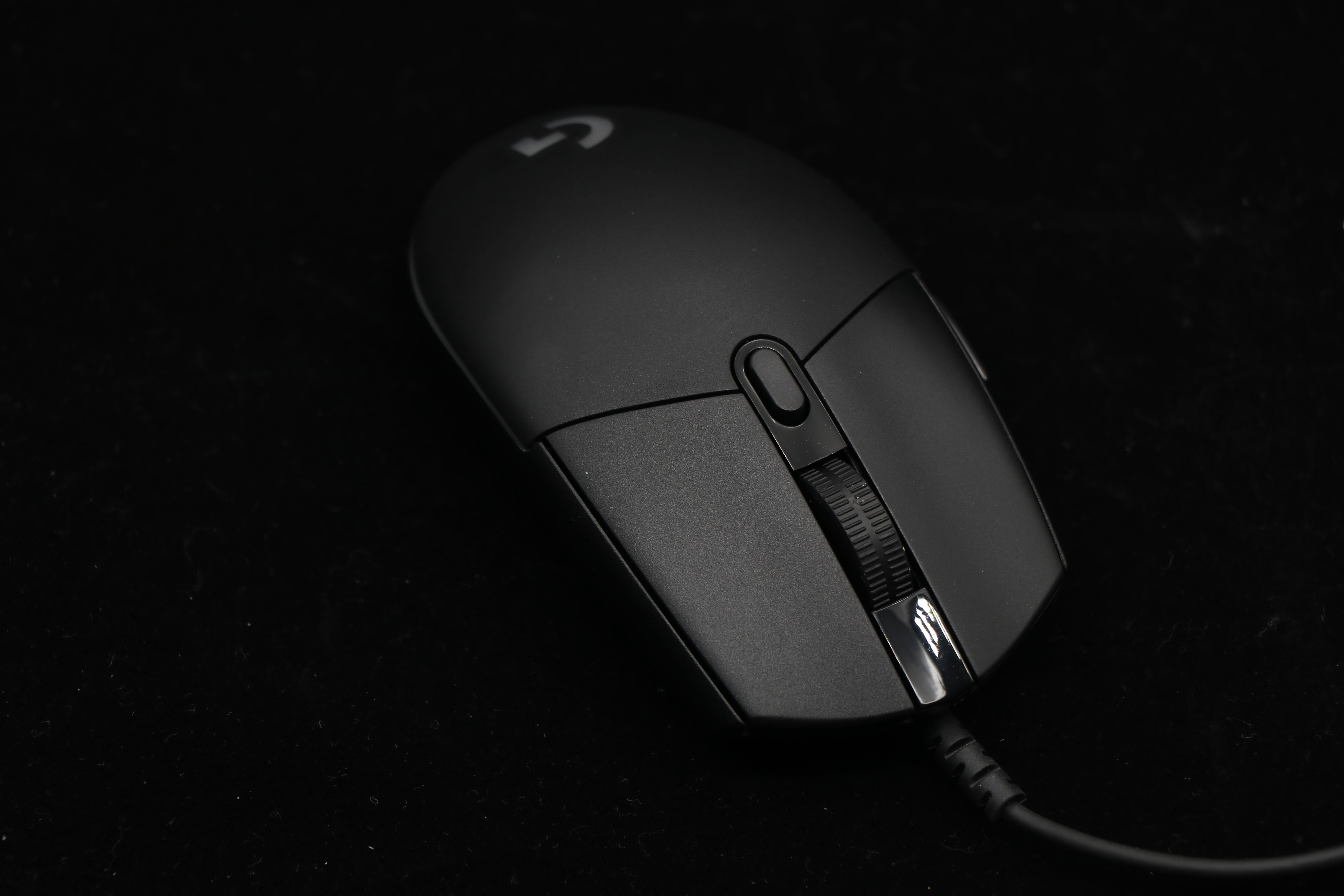 罗技G102电竞鼠标优点跟缺点,罗技g102是大鼠标还是小鼠标