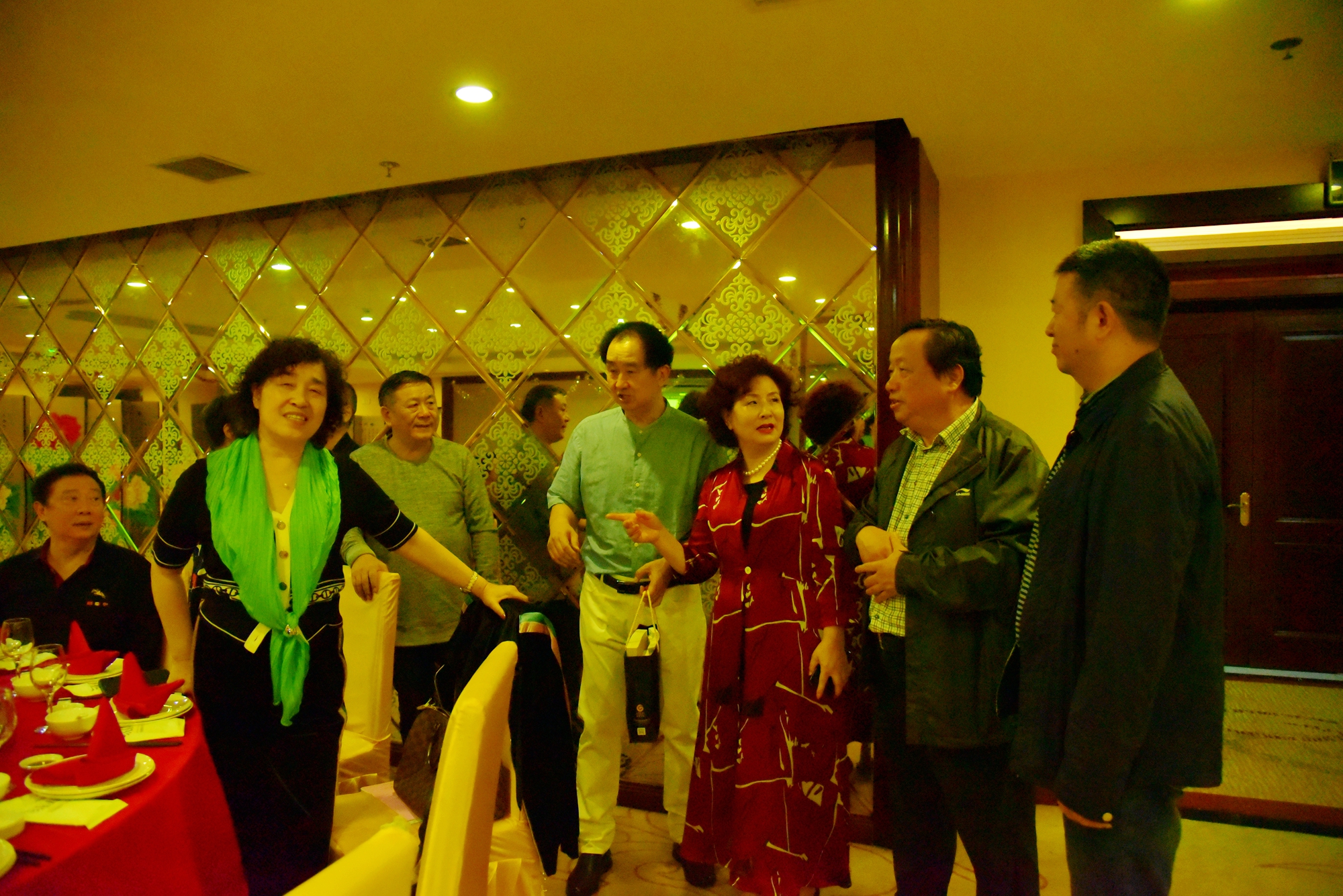 故乡情老同学,家乡老同学相聚