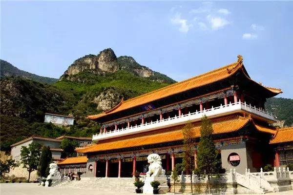 4月1日出游适合去哪里,4月适宜自驾游的路线