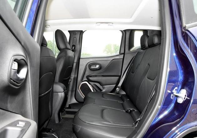 2018款jeep自由侠值不值得购买,2018jeep自由侠值不值得买